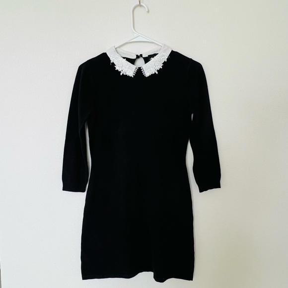 🌸🌸Limited Time Sale🌸🌸ASOS Black Knit Sweater Dress with Lace Collar - Picture 4 of 10